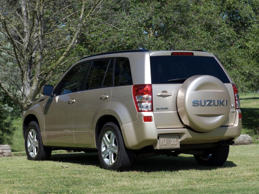  Suzuki Grand Vitara 5-Door 2005 года  (US) (фото 8 из 30)